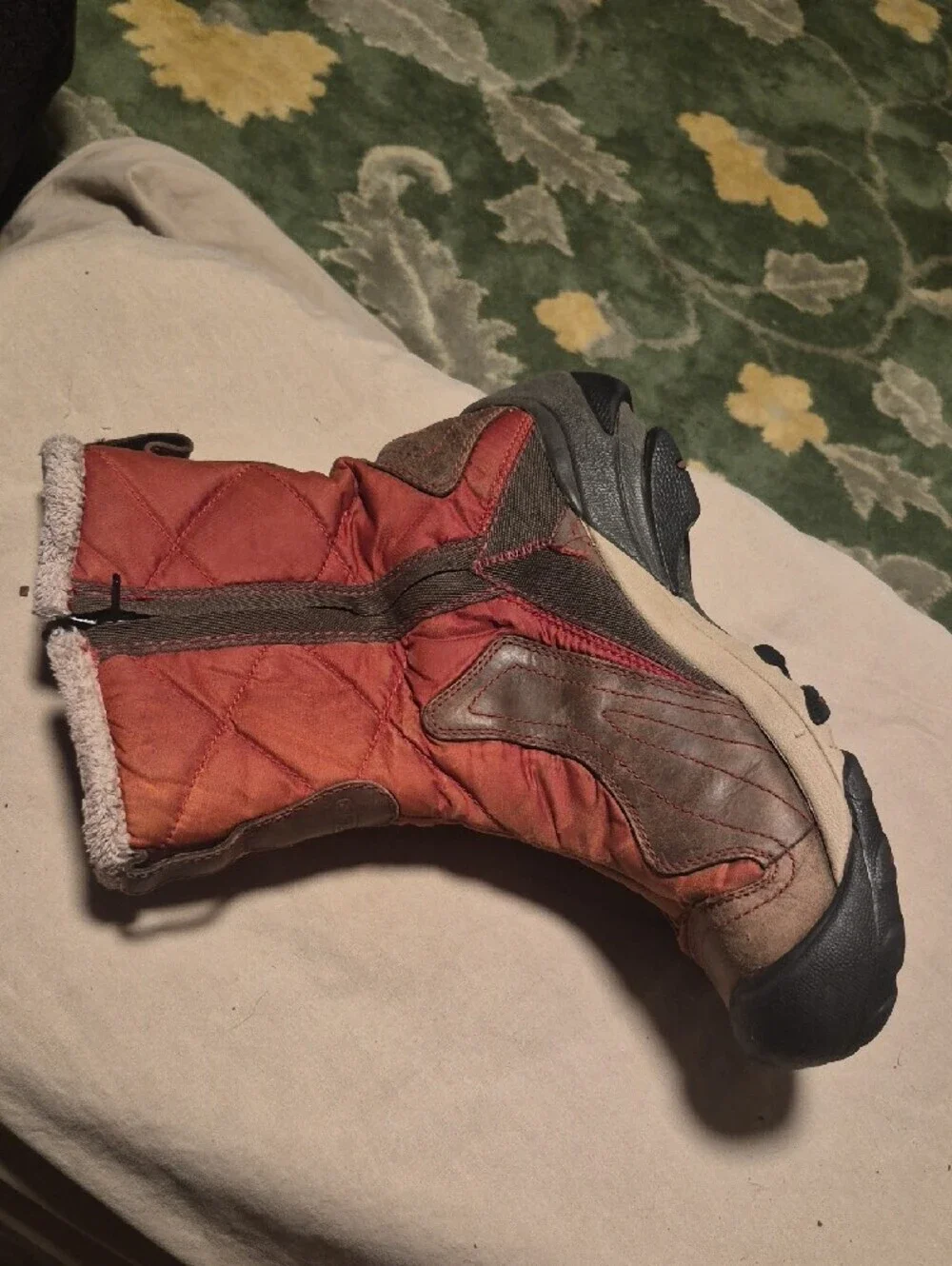 Keen insulated winter